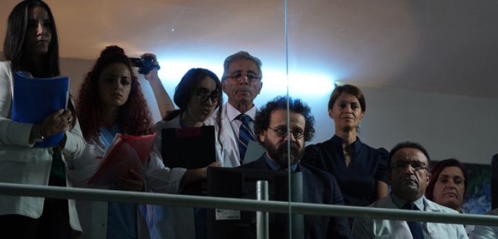 Taner Ölmez, Mucize Doktor, Özge Özpirinçci, Sinem Ünsal, Hazal Türesan, Özge Özder, Hayal Köseoğlu, Melis Gürhan