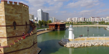 Burak Özçivit, Kuruluş Osman, Ragıp Savaş, Nurettin Sönmez, Saruhan Hünel, İsmail Hakkı Ürün, Alma Terzic, Özge Törer