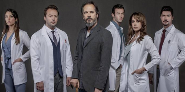 Kanal D, Hekimoğlu, Timuçin Esen, Ebru Özkan, Okan Yalabık