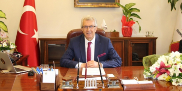 Özge Özpirinçci, Fox TV, Ece Özdikici, Bennu Yıldırımlar