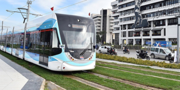 izmir, Konak, İzmir Büyükşehir Belediyesi, Cumhuriyet Meydanı, Dokuz Eylül Üniversitesi, Gündoğdu Meydanı, Yaşar Üniversitesi