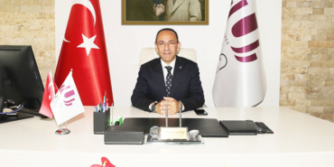 İzmir Urla'daki renkli Atatürk heykeli kaldırılıyor