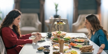 Tolga Sarıtaş, Fox TV, Ferhat ile Şirin, Cansu Dere, Leyla Tanlar