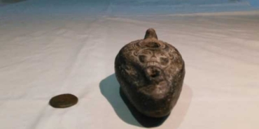 İzmir Menemen'de tarihi eser satarken yakalandılar