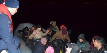 Dikili ve Menderes'te 116 göçmen yakalandı