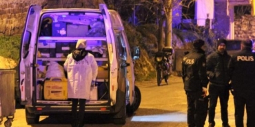 Karşıyaka Cumhuriyet Mahallesi'nde bıçaklı kavga: 1 kişi öldü