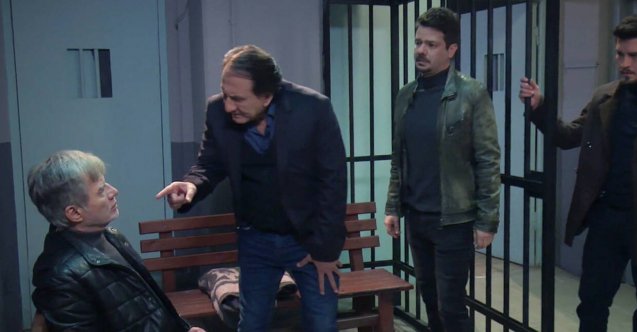 Ece Çeşmioğlu, Zafer Algöz, Tutunamayanlar, Tutunamayanlar ne zaman, Tutunamayanlar hangi gün, Tutunamayanlar hangi kanalda, Tutunamayanlar yeni bölüm fragmanı, Doğu Demirkol, Yeliz Kuvancı, Barış Yıldız, Şinasi Yurtsever, Hande Katipoğlu, Tutunamayanlar son bölüm fragmanı