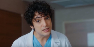 Şahin Kendirci, Taner Ölmez, Muhterem Nur, Müslüm Gürses, Erkan Avcı, Erkan Kolçak Köstendil, Timuçin Esen, Zerrin Tekindor, Ayça Bingöl, Erkan Can, Güven Kıraç