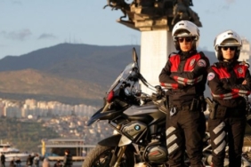 Melike İpek Yalova, Hilal Altınbilek, Vahide Perçin, Uğur Güneş, Kerem Alışık, Bir Zamanlar Çukurova, Bir Zamanlar Çukurova ne zaman, Bir Zamanlar Çukurova hangi gün, Bir Zamanlar Çukurova hangi kanalda, Murat Ünalmış