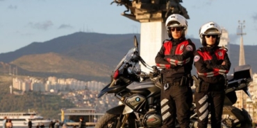 Melike İpek Yalova, Hilal Altınbilek, Vahide Perçin, Uğur Güneş, Kerem Alışık, Bir Zamanlar Çukurova, Bir Zamanlar Çukurova ne zaman, Bir Zamanlar Çukurova hangi gün, Bir Zamanlar Çukurova hangi kanalda, Murat Ünalmış