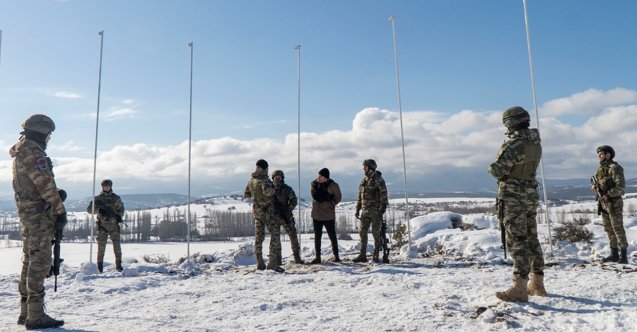 Şahin Kendirci, Tolgahan Sayışman, Erdal Özyağcılar, Yıldız Çağrı Atiksoy, Erkan Avcı, Şampiyon dizisi, Şampiyon dizisi ne zaman, Şampiyon dizisi hangi gün, Şampiyon dizisi hangi kanalda, Şampiyon dizisi yeni bölüm fragmanı, Şampiyon yeni bölüm fragmanı, Şampiyon dizisi son bölüm fragmanı