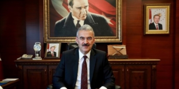 İzmir Valisi kim? Erol Ayyıldız kimdir, biyografi, nereli? İzmir Valiliği telefon, adres bilgisi