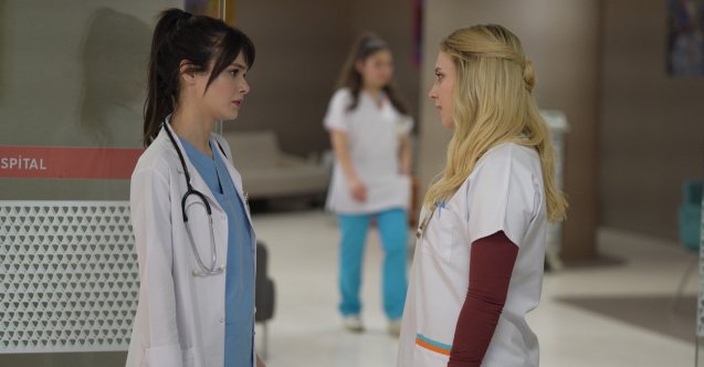 Toygan Avanoğlu, Aslıhan Güner, Kuzey Yıldızı, İsmail Demirci, Cezmi Baskın, Aslıhan Kapanşahin, Berfin Nilsu Aktaş, Gizem Güneş, Kuzey Yıldızı İlk Aşk, Show TV, Kuzey Yıldızı İlk Aşk yeni bölüm fragmanı, Kuzey Yıldızı yeni bölüm fragmanı