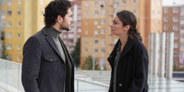 Fox TV, İlker Kaleli, Ceren Moray, Serhat Kılıç, Afra Saraçoğlu, Serkan Keskin, Öğretmen dizisi ne zaman, Öğretmen dizisi hangi kanalda, Öğretmen dizisi hangi gün