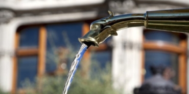 İzmir su kesintisi 7 yerde başladı, birçok bölge şu an susuz kaldı