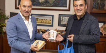 Başkan Soyer'e Ardahan'dan teşekkür ziyareti