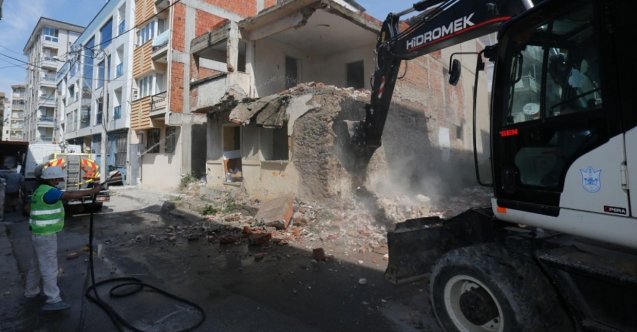 Karşıyaka, izmir, Karşıyaka Belediyesi, Cemil Tugay