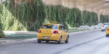 İzmir'de taksimetre ücretlerine zam geldi