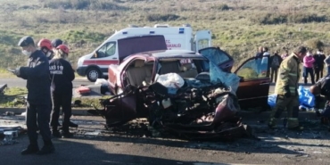 Son Dakika İzmir, Aliağa Çaltılıdere Mahallesi’nde feci kaza: 2 ölü, 4 yaralı