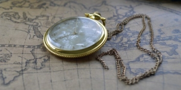 04.04 saat anlamı nedir, o sana aşık