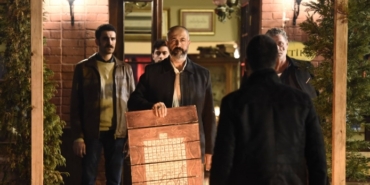 Mine Tugay, Kanal D, Fikret Kuşkan, Deniz Uğur, Ozan Dolunay, Simay Barlas, Zalim İstanbul