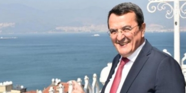 İzmir Konak Belediye Başkanı hangi partiden kim Abdül Batur kimdir aslen nereli eşi kim babası nereli?