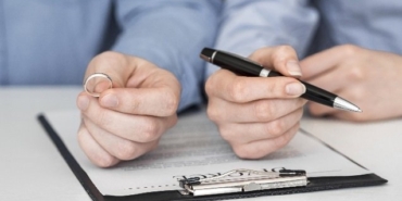 İzmir boşanma avukatı Cansu Şirin: Eşi tarafından aldatılan kişi 6 ay içinde dava açmalıdır