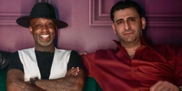 Dünya Yıldızlarının Menajeri Sinan Siner, Dünya Yıldızı ile Türkiye'de