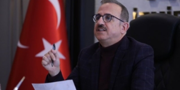 AK Parti İzmir İl Başkanı Kerem Ali Sürekli İzmir’in sorunlarını anlattı