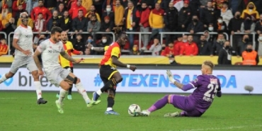 izmir, Tire, Torbalı, izmir trafik kazası, İzmir kaza, Torbalı trafik kazası, Tire trafik kazası, Tire Devlet Hastanesi, Son Dakika İzmir, izmir tire haberleri, izmir torbalı haberleri, son dakika izmir haberleri, son dakika torbalı haberleri, son dakika tire haberleri