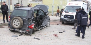 Manisa Kula trafik kazası, cenazeden dönen araç kaza yaptı: 4 ağır yaralı