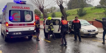 izmir, Çiğli, izmir trafik kazası, İzmir kaza, Çiğli trafik kazası, Sasalı, Son Dakika İzmir, son dakika izmir haberleri, izmir çiğli haberleri, son dakika çiğli haberleri, son dakika izmir trafik kazası haberleri, son dakika çiğli trafik kazası haberleri