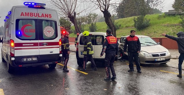 izmir, Çiğli, izmir trafik kazası, İzmir kaza, Çiğli trafik kazası, Sasalı, Son Dakika İzmir, son dakika izmir haberleri, izmir çiğli haberleri, son dakika çiğli haberleri, son dakika izmir trafik kazası haberleri, son dakika çiğli trafik kazası haberleri