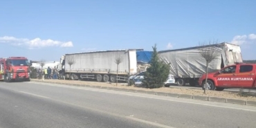 Manisa Saruhanlı trafik kazası: Saruhanlı Akhisar karayolunda zincirleme trafik kazası