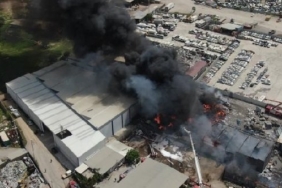 İzmir Bornova yangın: Bornova geri dönüşüm tesisinde yangın çıktı