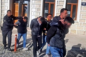 İzmir Çeşme Alaçatı’da motosiklet hırsızları yakalandı