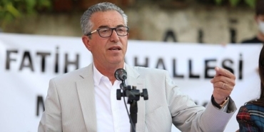 İzmir Gaziemir Belediye Başkanı Halil Arda Cumhurbaşkanına hakaretten yargılanıyor