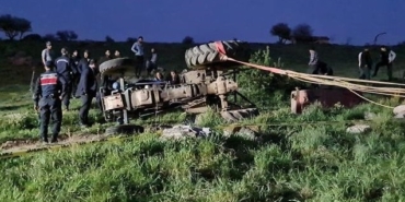 İzmir Tire’de traktörün altında kalan Suriyeli çift hayatını kaybetti