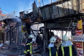 Afyon Bolvadin yangın: Bolvadin çarşıda yangın çıktı
