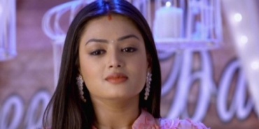 Aşk Yakar Hint dizisi oyuncuları konusu Aşk Yakar Hint dizisi ne zaman çekildi kaç bölüm sürdü?