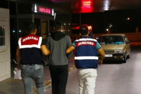 İzmir merkezli FETÖ operasyonu: 44 gözaltı