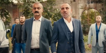 Hep Yek filmi nerede çekildi oyuncuları oyuncu kadrosu konusu ne anlatıyor ne zaman çekildi hangi kanalda?