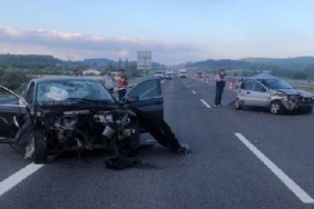 izmir, Bornova, izmir trafik kazası, Bornova trafik kazası, Son Dakika İzmir, son dakika izmir haberleri, izmir bornova haberleri, son dakika bornova haberleri, son dakika izmir trafik kazası haberleri, son dakika bornova trafik kazası haberleri