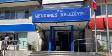 İzmir Menderes Belediyesine operasyon: 27 gözaltı