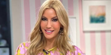 Çağla Şikel aslen nereli boyu kaç kilo Çağla Şikel burcu ne evli mi dizileri filmleri?