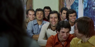 Hababam Sınıfı Sınıfta Kaldı ne zaman çekildi kaç yılında nerede çekildi oyuncuları isimleri