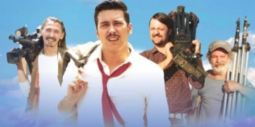 Biz Bir Dolaşalım filmi nerede çekildi oyuncuları kim ne zaman kaç yılında çekildi?