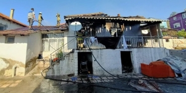 İzmir Aliağa’da evde çıkan yangında 3 yaşındaki çocuk hayatını kaybetti