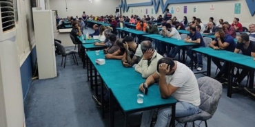 İzmir Bornova Yaka Naldöken Mahallesi kumar baskını