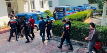 İzmir Karşıyaka ve Bayraklı tefeci operasyonu: 4 tutuklama